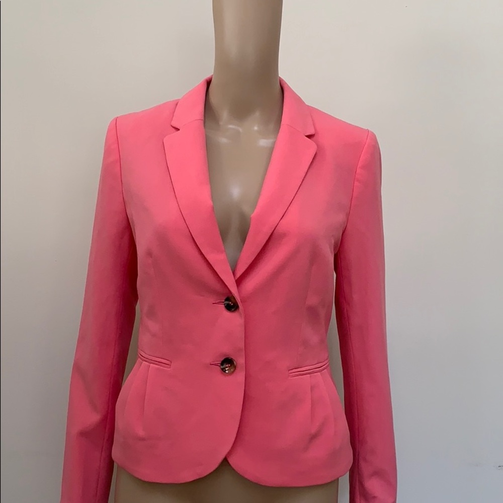 Women’s pink blazer